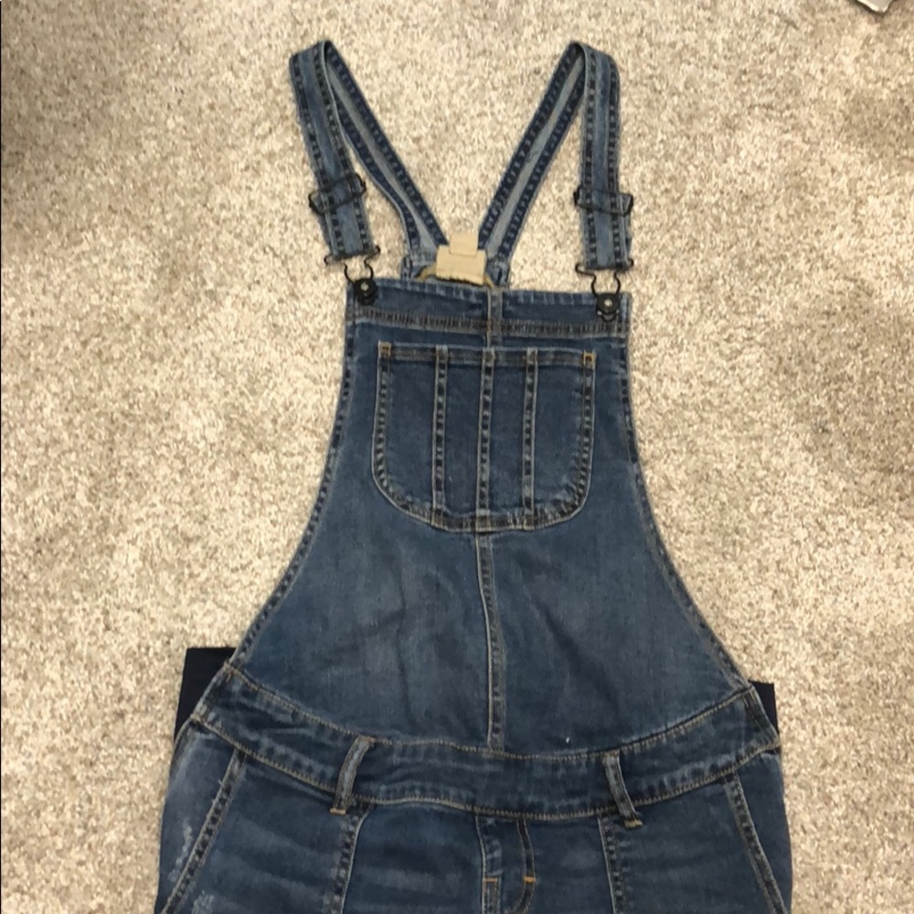 EUC Maternity overalls size small